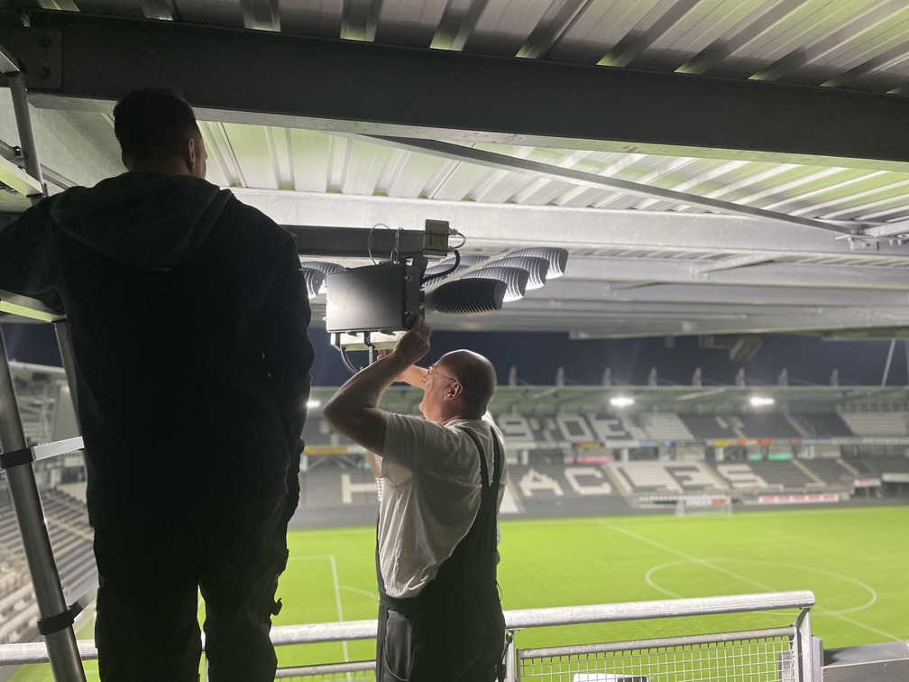 montage-heracles-sportverlichting